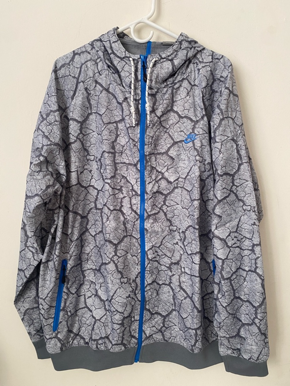 Nike Crackle Print Hoodie in Gray with Blue Trim NWT